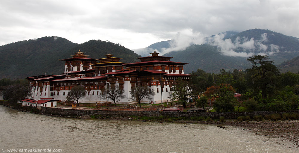 Punakha DZong (Pungtang Dechen Photrang Dzong)