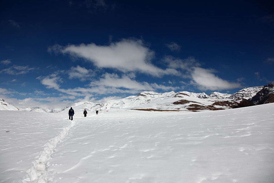 Spiti Valley, walking in snow